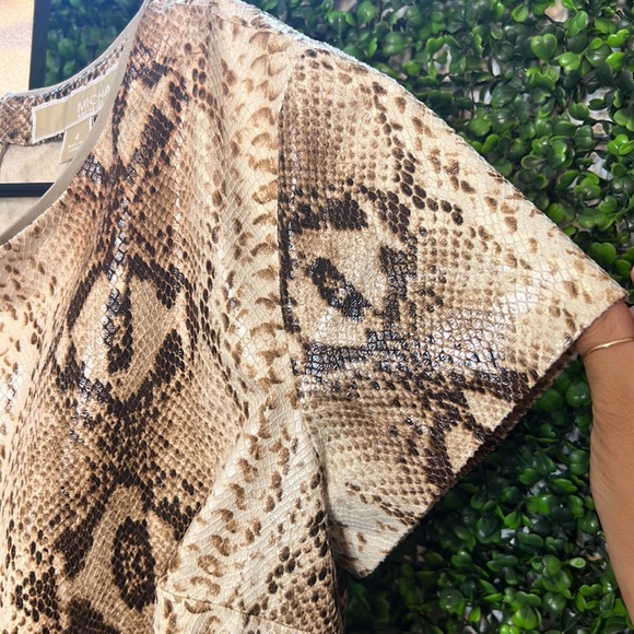 Michael Michael Kors Waxed Snake Animal Print Career Blouse Top size 4 - Picture 3 of 8